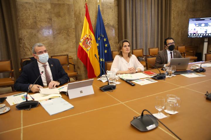 Teresa Ribera preside la primera reunión del Foro para la Cohesión Territorial para favorecer un espacio de diálogo con los actores locales